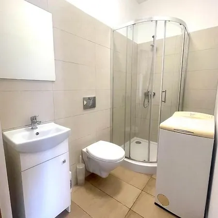 1 Dla 6 Osob 别尔斯克-比亚拉